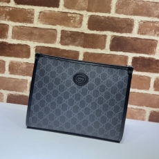 Gucci Clutch Bags